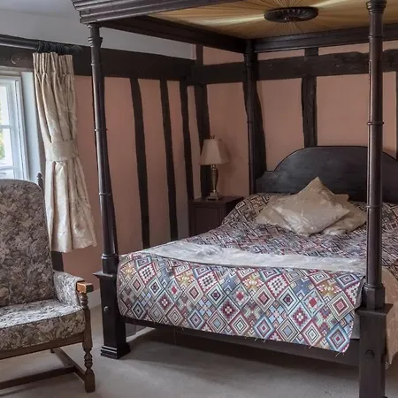 St Mary'S Bed & Breakfast-2